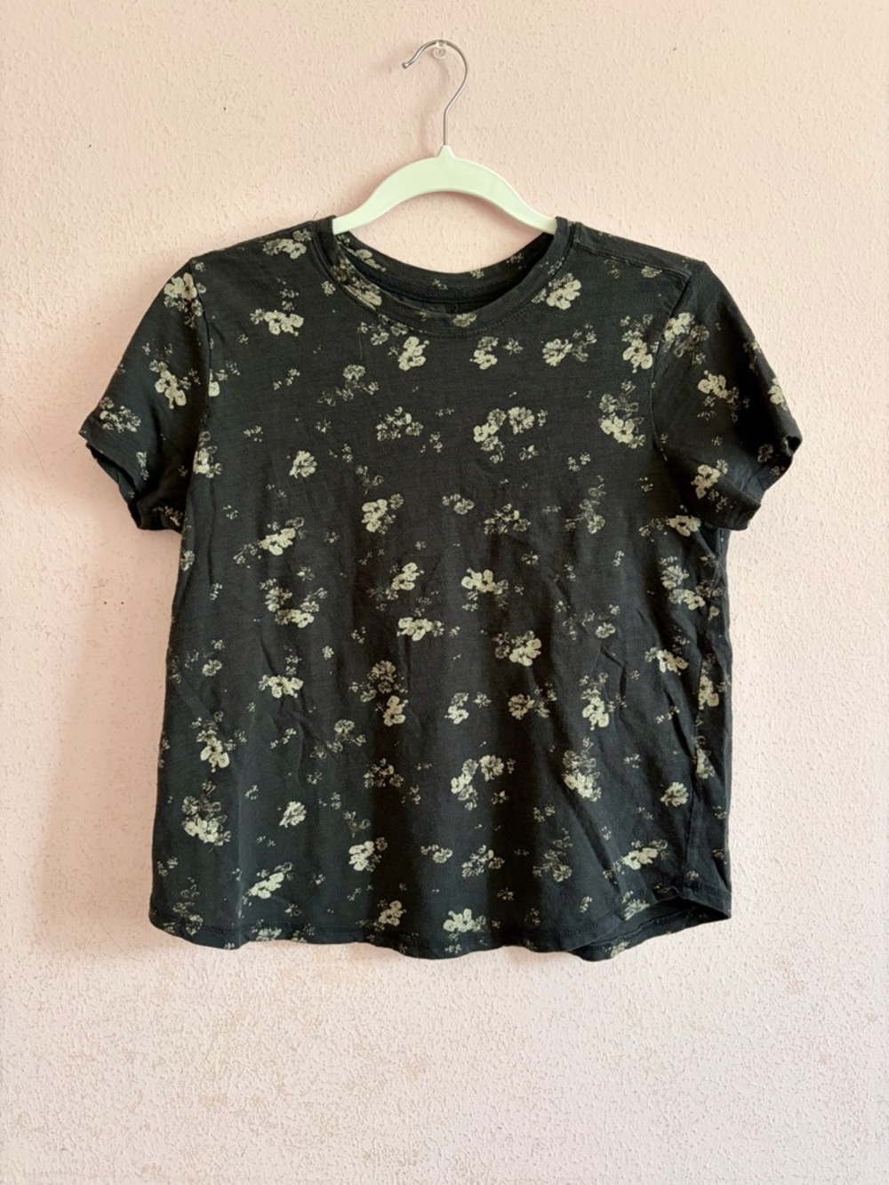 Pilcro 100% Cotton Jersey Floral Bennie Classic Slim Cut Casual Crewneck Tee